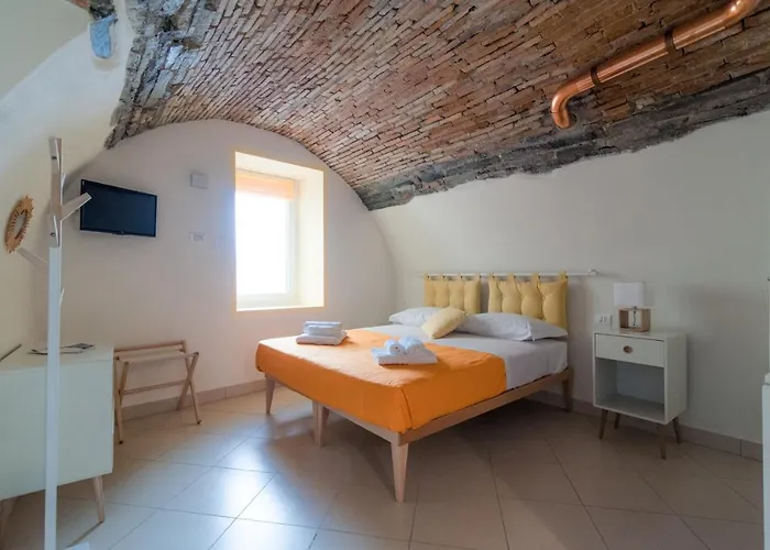 La Casa Dei Tre Pesci - Alborella * Torno